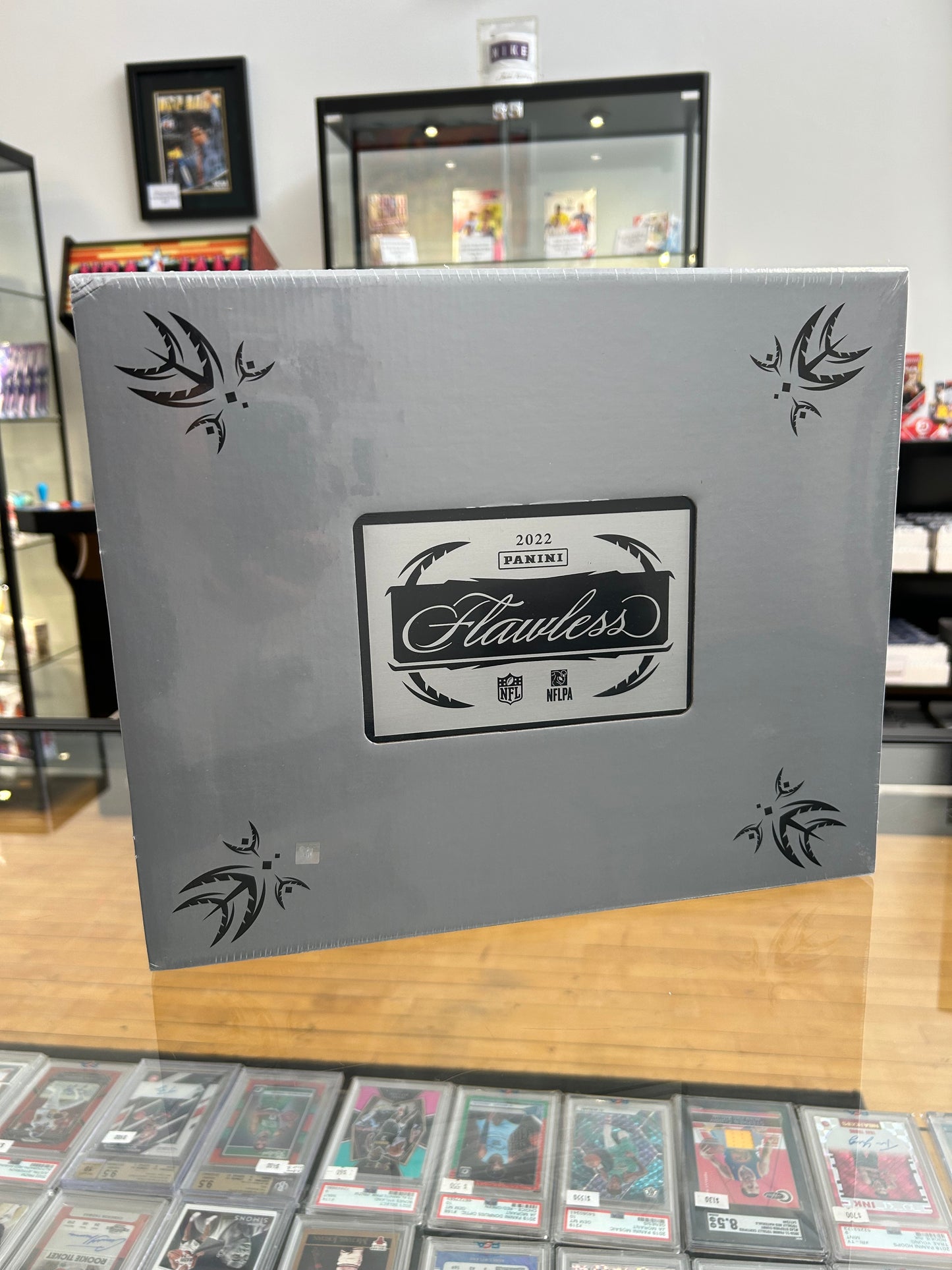 2022 Panini Flawless Football Hobby Box