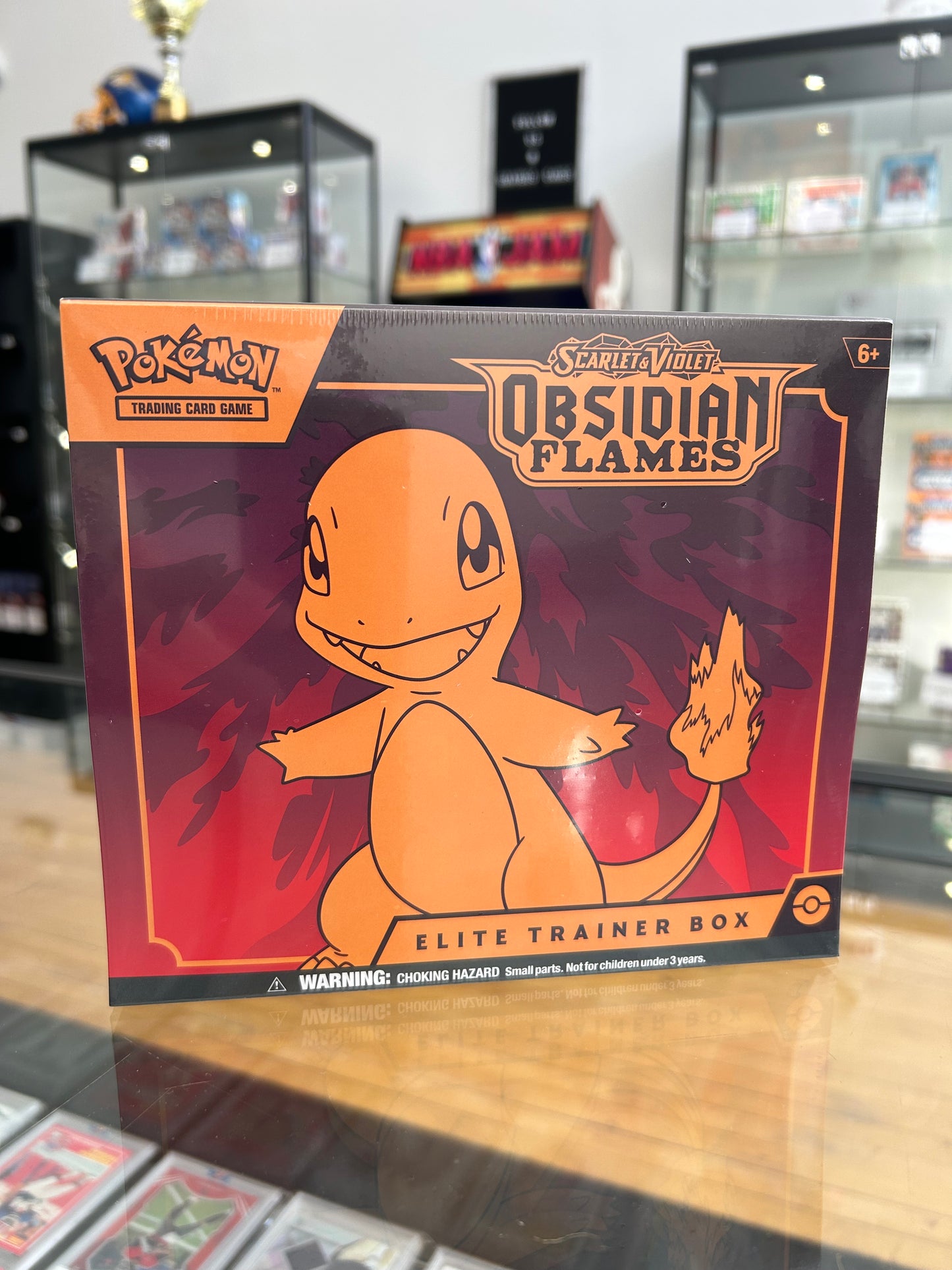 Pokémon TCG: Scarlet & Violet Obsidian Flames Elite Trainer Box
