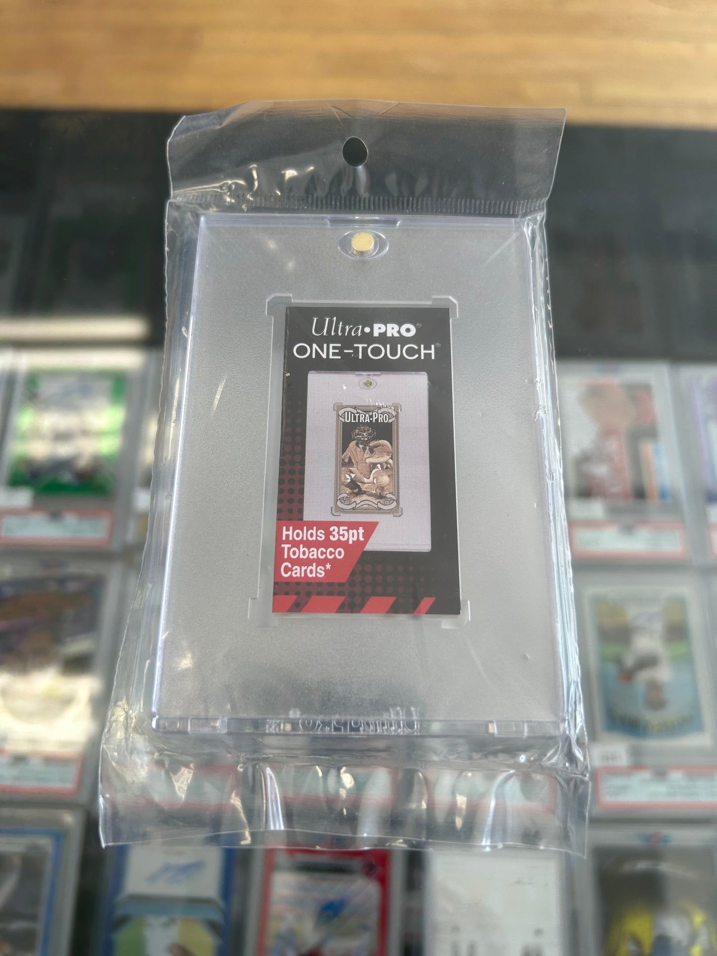 Ultra PRO ONE-TOUCH Magnetic Holder - Tobacco Cards / 1 Pack