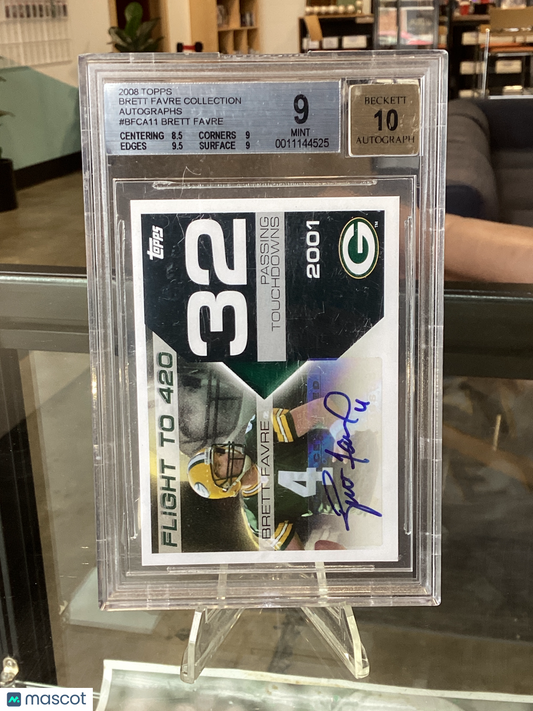 2008 Topps Brett Favre Collection Autographs Brett Favre #BFCA11 /32 BGS 9