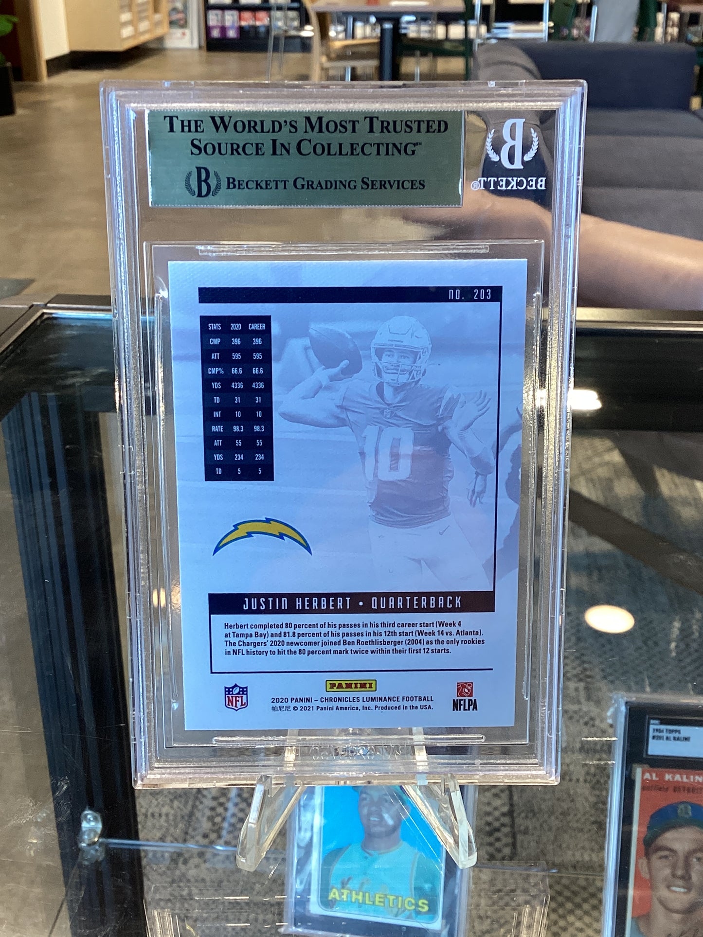 2020 Panini Luminance Justin Herbert CHRONICLES #203 BGS 9.5