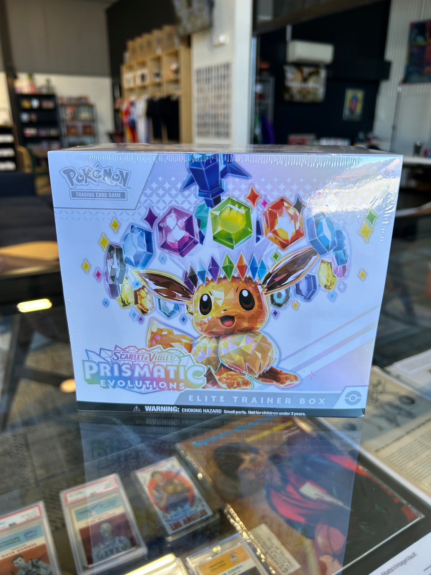 Pokemon TCG: Scarlet & Violet Prismatic Evolutions- Elite Trainer Box