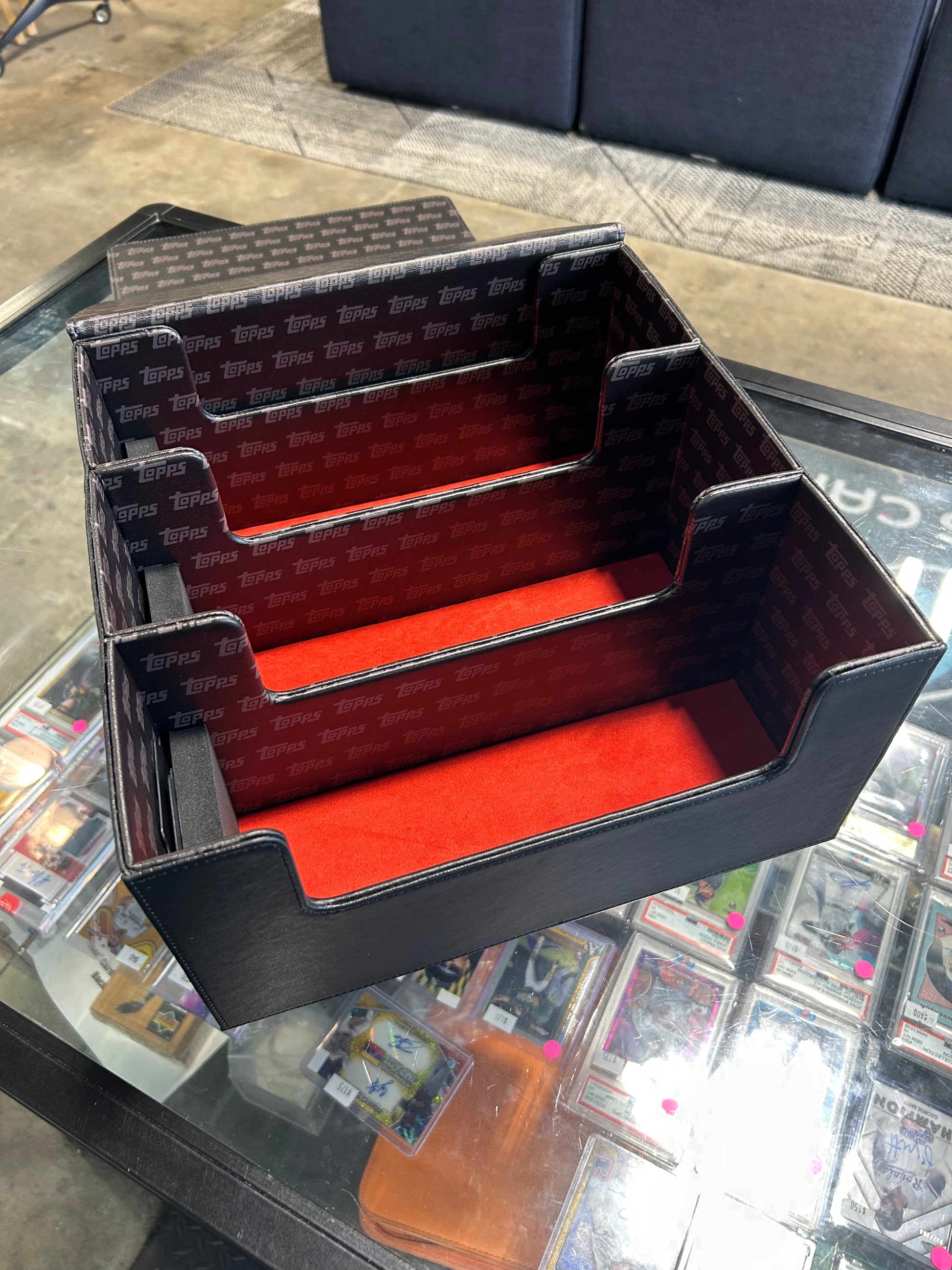 Topps Collectors Box - 3 row (standard cards) with Leather Shell and Magnetic Closure for Secure Card Storage Topps Collectors Box - 3 row (standard cards) with Leather Shell and Magnetic Closure for Secure Card Storage