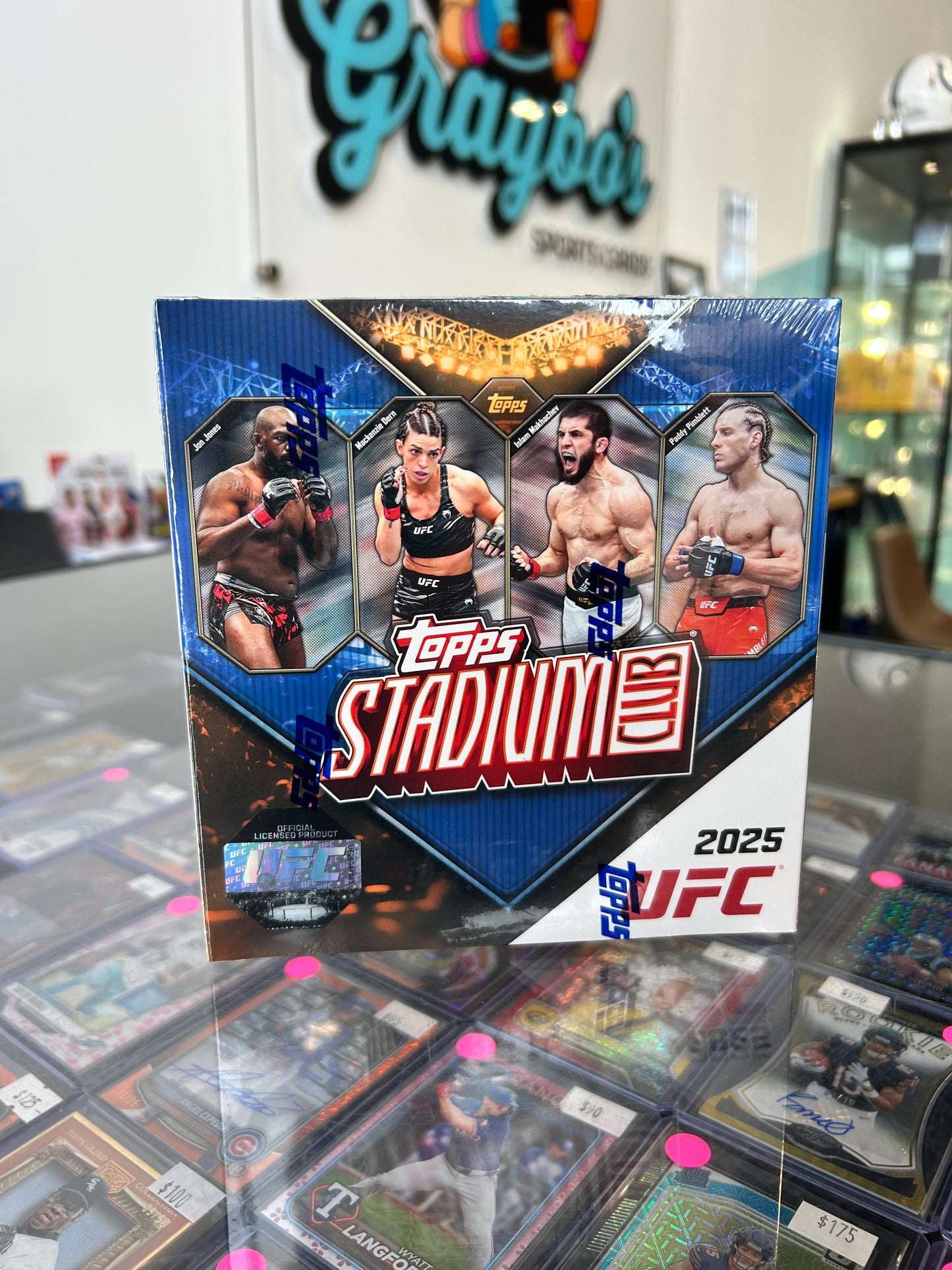 2025 Topps Stadium Club UFC Mega Box