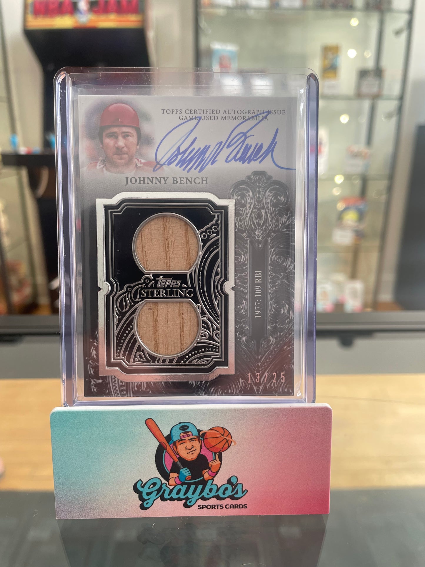 2023 Topps Sterling Johnny Bench Sterling Swings Bat Auto /25