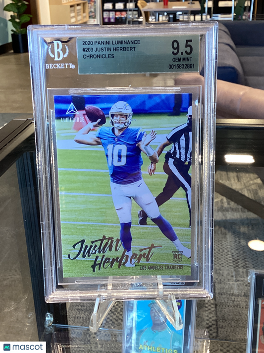 2020 Panini Luminance Justin Herbert CHRONICLES #203 BGS 9.5